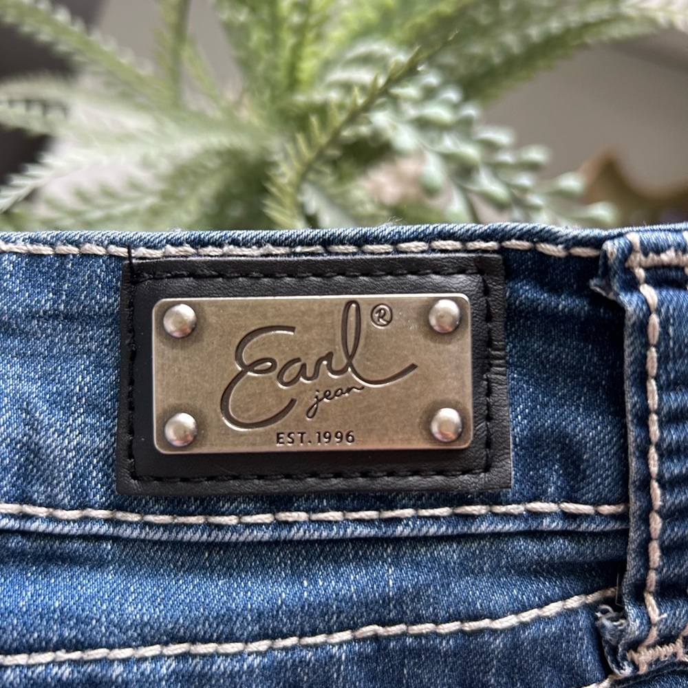 Jeans - Picture 3 of 5